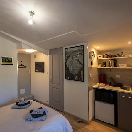 Studio Dans Le Luberon Céreste Extérieur photo