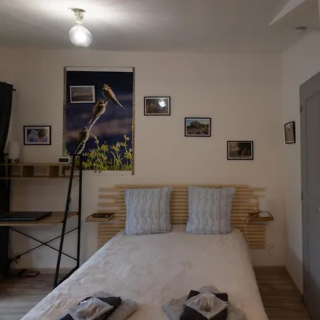 Studio Dans Le Luberon Céreste Extérieur photo
